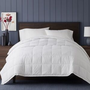 Luxurious White Comforter Full/Queen